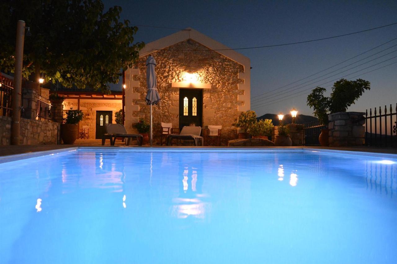 Fontana Villa Périon